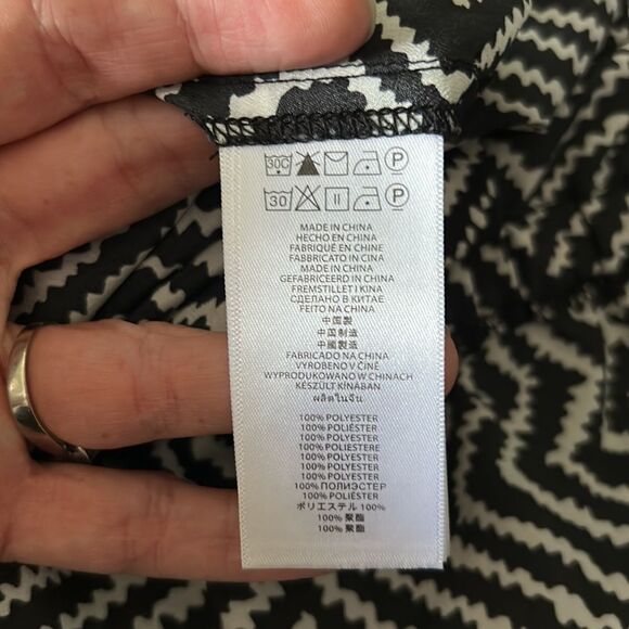 Michael Kors lightweight print romper black and white - Picture 6 of 6